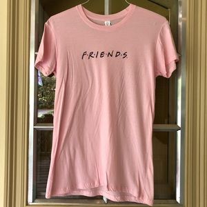 GIRL’S FRIENDS T-SHIRT.